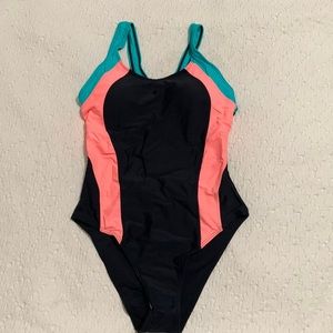 Brand new one-piece swimsuit (M)